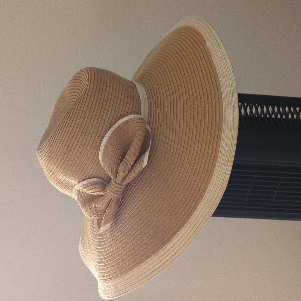 Modcloth "something special" sun hat